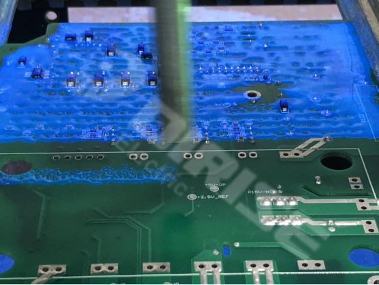 變頻器生產廠家德瑞斯的三防漆涂層工藝 變頻器生產廠家德瑞斯的三防漆涂層工藝