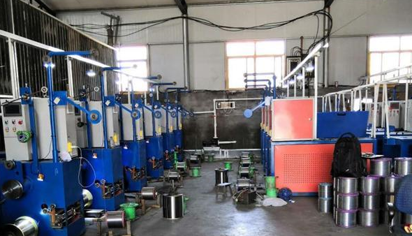 德瑞斯變頻器應用-拉絲機現場 德瑞斯變頻器應用-拉絲機現場